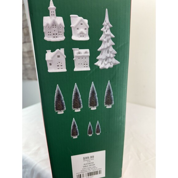 NEW CHRISTMAS 🎄 Ceramic Light Up Holiday Village 12 Piece Set - Picture 7 of 12